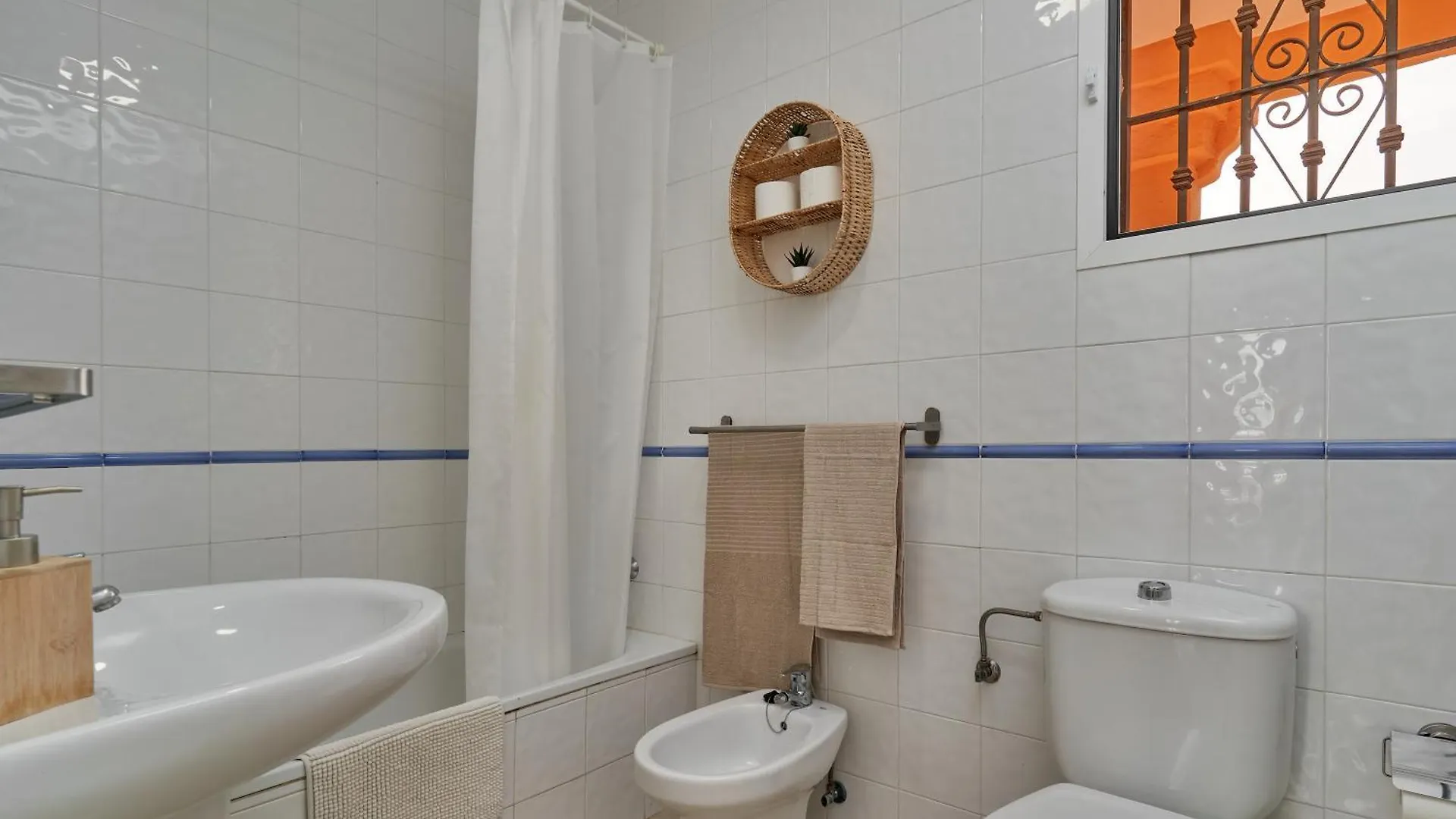 Nerja Atico Daire 0*,  İspanya