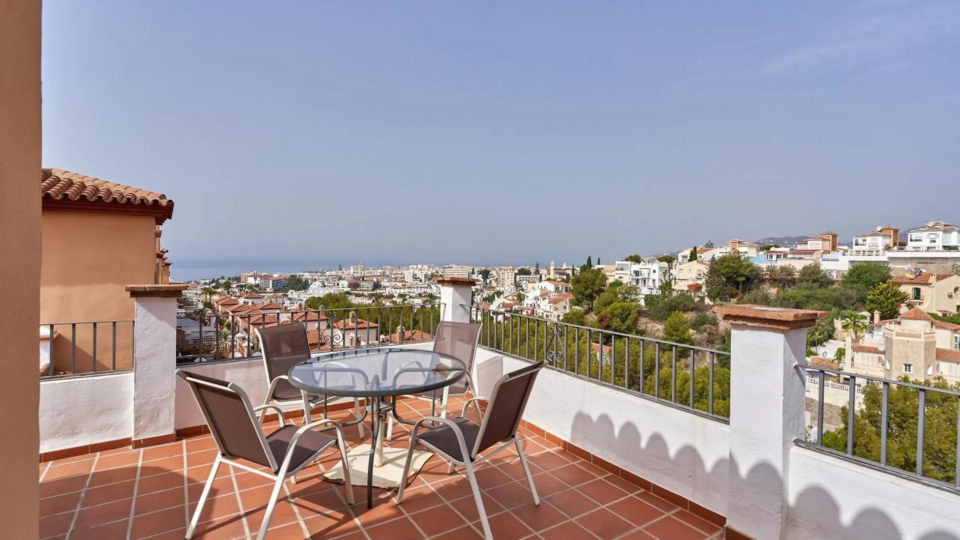 Nerja Atico Daire